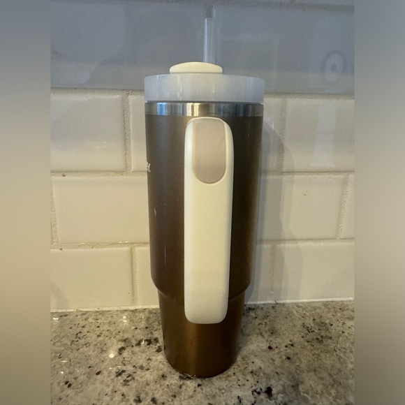 Limited Edition Stanley Rose Quartz 30 oz Tumbler - Picture 2 of 6